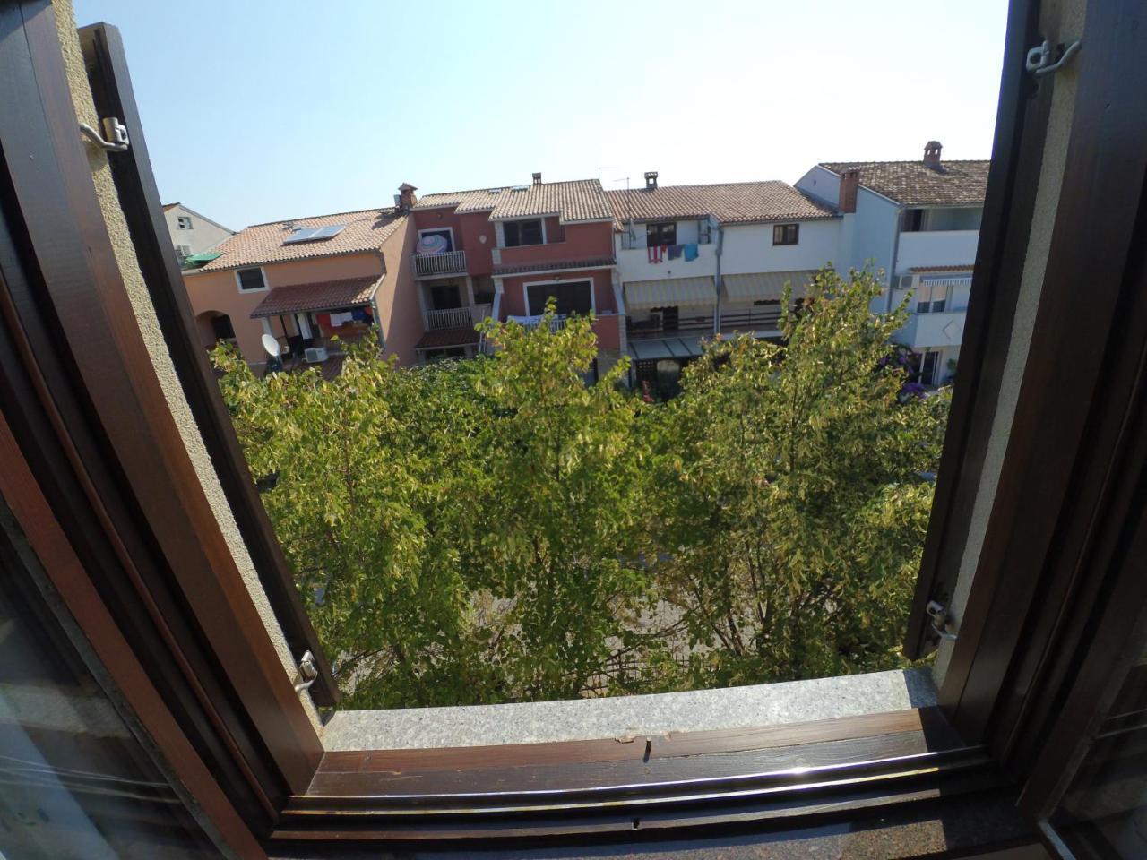 Apartment Exclusive Annex Ровин Екстериор снимка